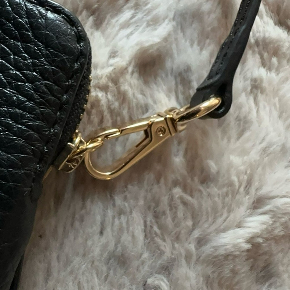 Michael Kors Fulton Medium Wristlet Wallet – Black Pebbled Leather – NWT - Picture 3 of 8